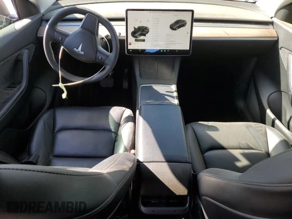 2021 Tesla Model Y Long Range z VIN 5YJYGDEE5MF275302, wystawiony jako Copart lot #54353875 z przebiegiem 63 196 mil mil oraz Szkoda całkowita • Salvage title. Historia ofert i sprzedaży dostępna na DreamBid. Obrazek 8.