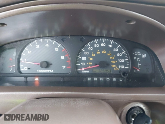 1999 Toyota 4Runner Limited with VIN JT3GN87R7X0105748, listed as a IAAI auction lot 41191084 with 325,053 mi miles and . Bid and sale history available at DreamBid. Image 7.
