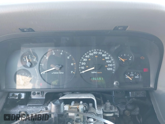 2002 Jeep Grand Cherokee Laredo with VIN 1J4GW48SX2C247709, listed as a IAAI auction lot 42444030 with 196,591 mi miles and . Bid and sale history available at DreamBid. Image 7.