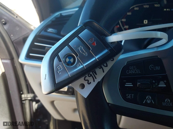 2021 BMW X6 M50i with VIN 5UXCY8C07M9E32426, listed as a IAAI auction lot 41715641 with 23,000 mi miles. Bid and sale history available at carsss.com. Image 11.