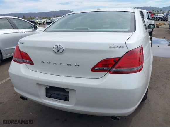 2009 Toyota Avalon XL with VIN 4T1BK36B69U348612, listed as a IAAI auction lot 38961500 with NaN miles. Bid and sale history available at carsss.com. Image 17.