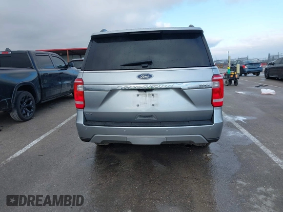 2020 Ford Expedition Max XLT z VIN 1FMJK1JT7LEA46344, wystawiony jako IAAI lot #41510918 z przebiegiem 81 991 mil mil oraz . Historia ofert i sprzedaży dostępna na DreamBid. Obrazek 17.