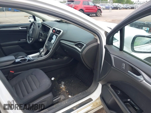 2013 Ford Fusion SE with VIN 3FA6P0HR3DR341655, listed as a IAAI auction lot 42446920 with 159,719 mi miles and . Bid and sale history available at DreamBid. Image 5.