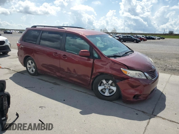 2017 Toyota Sienna LE Auto Access Seat with VIN 5TDKZ3DC1HS890926, listed as a Copart auction lot 58005395 with 85,508 mi miles and Salvage title. Bid and sale history available at DreamBid. Image 4.