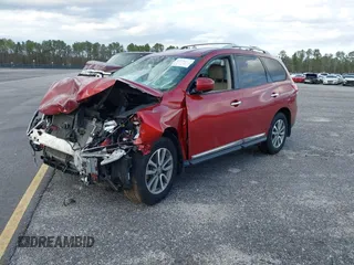 2015 Nissan Pathfinder SV with VIN 5N1AR2MN9FC625169, listed as a IAAI auction lot 40940937 with 68,555 mi miles and . Bid and sale history available at DreamBid. Image 2.