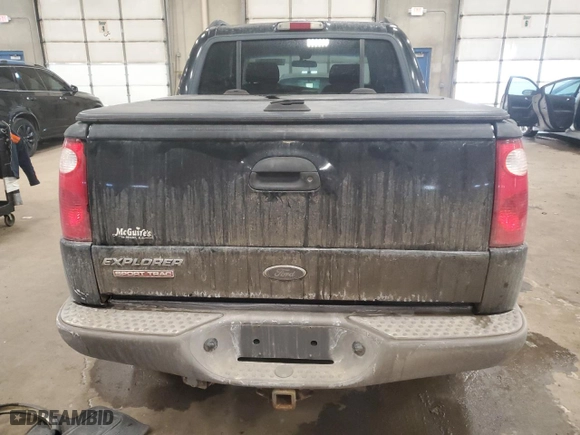 2001 Ford Explorer Sport Trac with VIN 1FMZU77E01UA08076, listed as a Copart auction lot 45813815 with 158,780 mi miles and Clean Title. Bid and sale history available at carsss.com. Image 6.