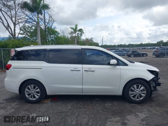 2016 Kia Sedona LX with VIN KNDMB5C19G6084405, listed as a IAAI auction lot 41211452 with 88,783 mi miles. Bid and sale history available at carsss.com. Image 14.