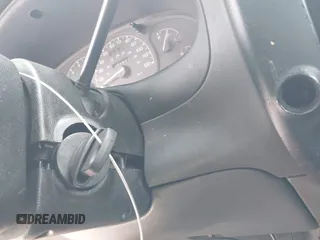 2000 Ford Explorer XLT z VIN 1FMZU83P7YUB75946, wystawiony jako IAAI lot #42082045 z przebiegiem 192 667 mil mil oraz . Historia ofert i sprzedaży dostępna na DreamBid. Obrazek 11.