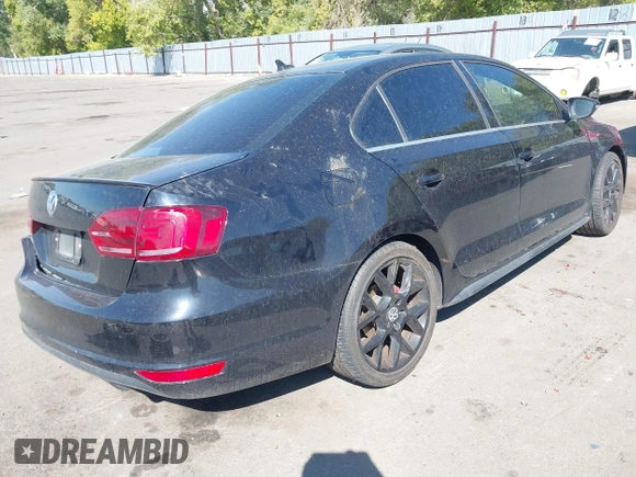 2014 Volkswagen Jetta GLI Autobahn с VIN 3VW5T7AJ3EM267647, выставлен на аукционе IAAI как лот 40507643 с пробегом 95 048 миль миль и . История ставок и продаж доступна на DreamBid. Изображение 4.