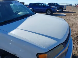 2006 Chevrolet Colorado LS with VIN 1GCCS148568231113, listed as a IAAI auction lot 41390082 with 125,131 mi miles. Bid and sale history available at carsss.com. Image 6.