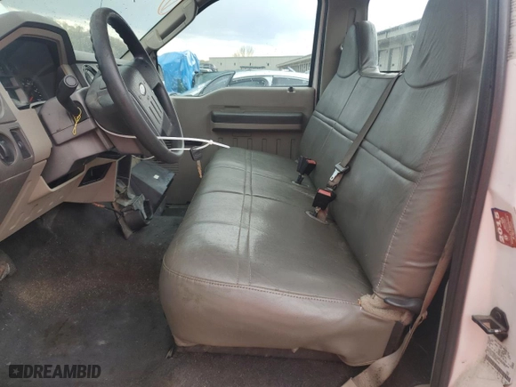 2008 Ford Super Duty F-350 SRW XL with VIN 1FTSF30518EA74725, listed as a Copart auction lot 52638005 with 203,625 mi miles and Clean Title. Bid and sale history available at carsss.com. Image 7.