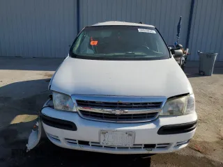 2004 Chevrolet Venture LS z VIN 1GNDX03E64D226327, wystawiony jako Copart lot #55559235 z przebiegiem 333 288 mil mil oraz Nie do naprawy • Non repairable. Historia ofert i sprzedaży dostępna na DreamBid. Obrazek 5.
