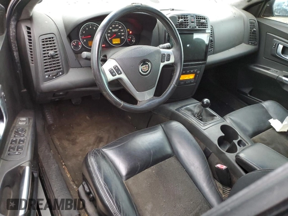 2005 Cadillac CTS-V z VIN 1G6DN56S950172241, wystawiony jako Copart lot #87269614 z przebiegiem 229 756 mil mil oraz Czysty tytuł • Clean title. Historia ofert i sprzedaży dostępna na DreamBid. Obrazek 8.