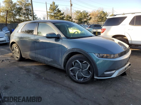 2024 Hyundai Ioniq 5 SE z VIN KM8KMDDF6RU329354, wystawiony jako Copart lot #84588854 z przebiegiem 1 353 mil mil oraz Szkoda całkowita • Salvage title. Historia ofert i sprzedaży dostępna na DreamBid. Obrazek 4.