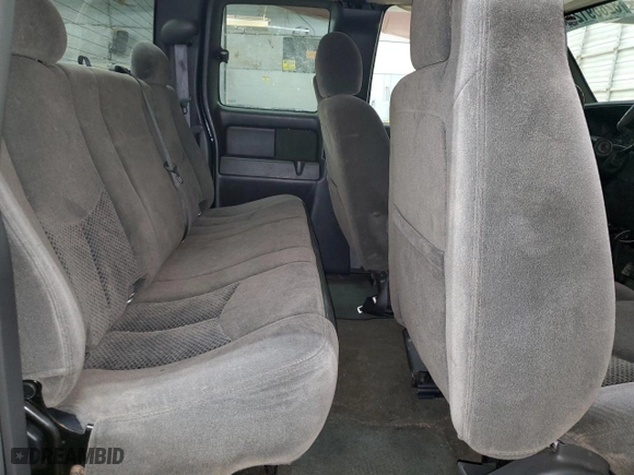 2007 Chevrolet Silverado 1500 Classic LT1 with VIN 1GCEK19Z27Z112103, listed as a Copart auction lot 82869124 with 221,425 mi miles and Salvage Title. Bid and sale history available at carsss.com. Image 10.
