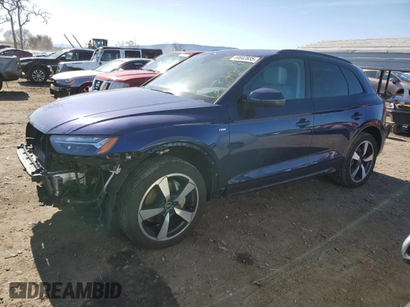 2022 Audi Q5 S line Prestige with VIN WA1FAAFY9N2005441, listed as a Copart auction lot 44642835 with 32,904 mi miles and Salvage Title. Bid and sale history available at carsss.com. Image 1.