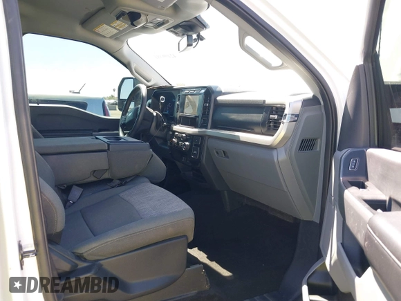 2023 Ford F-250 XL with VIN 1FT7W2BT2PEE13065, listed as a IAAI auction lot 42499481 with 21,948 mi miles and . Bid and sale history available at DreamBid. Image 5.