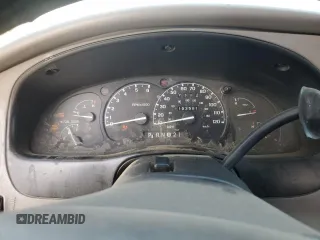 1999 Ford Explorer z VIN 1FMYU22E7XUB19528, wystawiony jako Copart lot #72772864 z przebiegiem 153 581 mil mil oraz Szkoda całkowita • Salvage title. Historia ofert i sprzedaży dostępna na DreamBid. Obrazek 9.