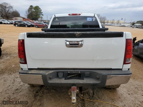 2008 GMC Sierra 1500 Work Truck with VIN 2GTEK13M181238671, listed as a Copart auction lot 44371275 with 147,931 mi miles and Salvage Title. Bid and sale history available at carsss.com. Image 6.