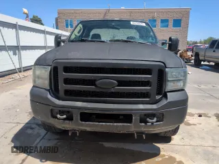 2005 Ford F-250 XL с VIN 1FTSX21595EC29006, выставлен на аукционе Copart как лот 56250625 с пробегом 318 377 миль миль и Чистый • Clean title. История ставок и продаж доступна на DreamBid. Изображение 5.