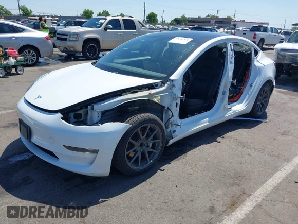 2020 Tesla Model 3 Standard Range Plus z VIN 5YJ3E1EA6LF659311, wystawiony jako IAAI lot #42363341 z przebiegiem 96 378 mil mil oraz . Historia ofert i sprzedaży dostępna na DreamBid. Obrazek 20.