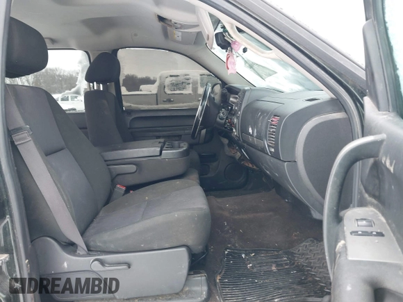 2013 Chevrolet Silverado 1500 LT with VIN 3GCPKSE75DG204580, listed as a IAAI auction lot 41239004 with 1 mi miles. Bid and sale history available at carsss.com. Image 5.