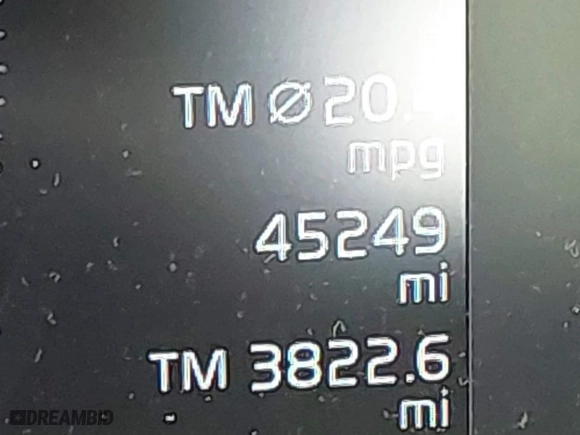 2019 Volvo XC60 Momentum with VIN LYV102DK8KB255769, listed as a IAAI auction lot 41573224 with 45,249 mi miles. Bid and sale history available at carsss.com. Image 15.