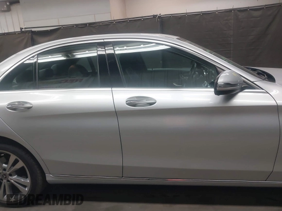 2018 Mercedes-Benz C 300 with VIN 55SWF4KBXJU255125, listed as a IAAI auction lot 42182752 with 54,932 mi miles and . Bid and sale history available at DreamBid. Image 13.