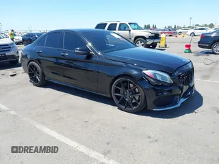2018 Mercedes-Benz C 300 с VIN 55SWF4JB7JU249557, выставлен на аукционе IAAI как лот 42550377 с пробегом 123 318 миль миль и . История ставок и продаж доступна на DreamBid. Изображение 1.