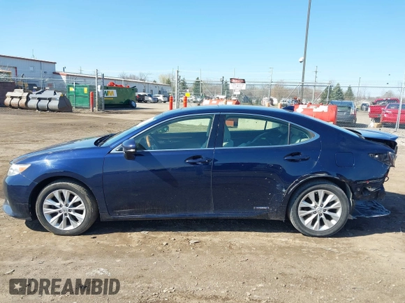 2015 Lexus ES 300h z VIN JTHBW1GG9F2091927, wystawiony jako IAAI lot #41933816 z przebiegiem 122 934 mil mil oraz . Historia ofert i sprzedaży dostępna na DreamBid. Obrazek 15.