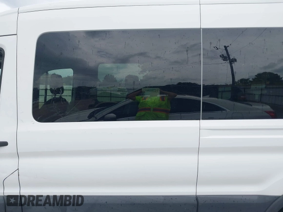 2017 Ford Transit XL with VIN 1FBAX2CM0HKA76042, listed as a IAAI auction lot 42475759 with 92,451 mi miles and . Bid and sale history available at DreamBid. Image 15.