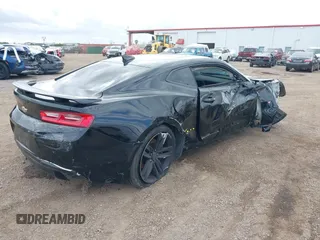2018 Chevrolet Camaro 2SS with VIN 1G1FH1R70J0186772, listed as a IAAI auction lot 41569033 with Not provided miles and . Bid and sale history available at DreamBid. Image 4.