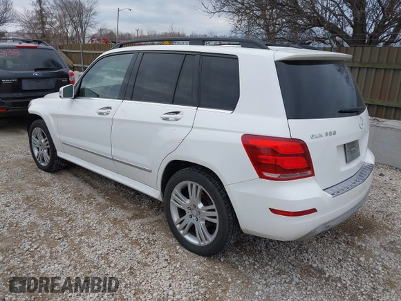 2014 Mercedes-Benz GLK 350 with VIN WDCGG8JB5EG318844, listed as a IAAI auction lot 41893624 with 141,320 mi miles and . Bid and sale history available at DreamBid. Image 3.