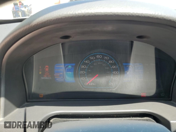 2010 Ford Fusion Hybrid с VIN 3FADP0L33AR171285, выставлен на аукционе Copart как лот 64983995 с пробегом 166 596 миль миль и Чистый • Clean title. История ставок и продаж доступна на DreamBid. Изображение 9.