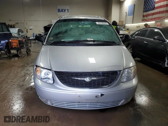2001 Chrysler Town & Country Limited with VIN 2C8GP64L81R152213, listed as a Copart auction lot 43146245 with 216,178 mi miles and Salvage Title. Bid and sale history available at carsss.com. Image 5.