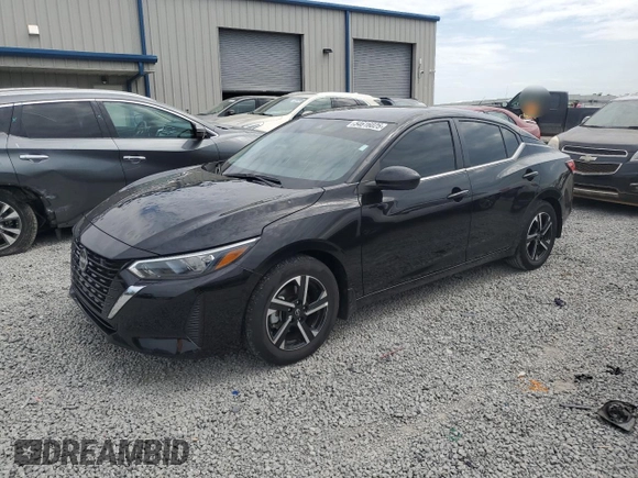 2024 Nissan Sentra SV z VIN 3N1AB8CV1RY373655, wystawiony jako Copart lot #54616025 z przebiegiem 10 696 mil mil oraz Szkoda całkowita • Salvage title. Historia ofert i sprzedaży dostępna na DreamBid. Obrazek 1.