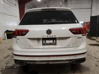 2023 Volkswagen Tiguan SE R-Line Black with VIN 3VV8B7AX4PM135217, listed as a Copart auction lot 47221635 with 19,676 mi miles and Salvage title. Bid and sale history available at DreamBid. Image 6.