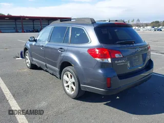 2014 Subaru Outback 2.5i Premium with VIN 4S4BRBCC6E3292898, listed as a IAAI auction lot 41887361 with 174,288 mi miles. Bid and sale history available at carsss.com. Image 3.