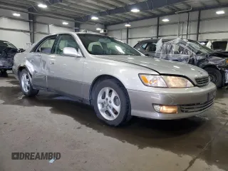 2001 Lexus ES 300 with VIN JT8BF28GX10342284, listed as a Copart auction lot 50075685 with 208,211 mi miles and Salvage Title. Bid and sale history available at DreamBid. Image 4.