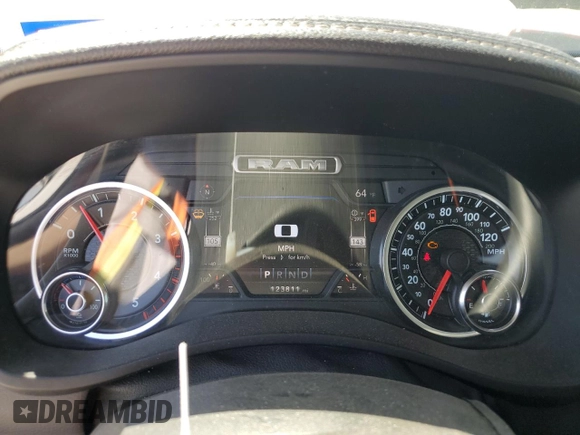 2019 Ram 2500 Laramie z VIN 3C6UR5NL2KG593602, wystawiony jako Copart lot #50212095 z przebiegiem 123 811 mil mil oraz Szkoda całkowita • Salvage title. Historia ofert i sprzedaży dostępna na DreamBid. Obrazek 9.