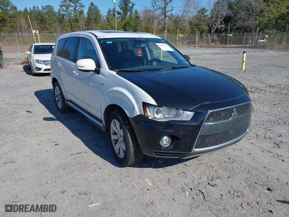 2011 Mitsubishi Outlander GT with VIN JA4JT5AX3BU010211, listed as a IAAI auction lot 41494767 with 326,794 mi miles. Bid and sale history available at carsss.com. Image 1.