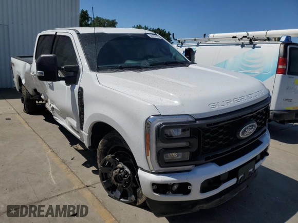 2023 Ford F-250 XL z VIN 1FT8W2BT5PEE05143, wystawiony jako Copart lot #56432335 z przebiegiem 20 742 mil mil oraz Szkoda całkowita • Salvage title. Historia ofert i sprzedaży dostępna na DreamBid. Obrazek 4.