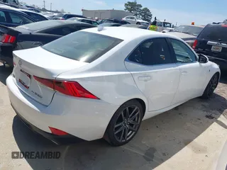 2018 Lexus IS 300 z VIN JTHC81D23J5026649, wystawiony jako IAAI lot #41907437 z przebiegiem 98 445 mil mil oraz . Historia ofert i sprzedaży dostępna na DreamBid. Obrazek 4.