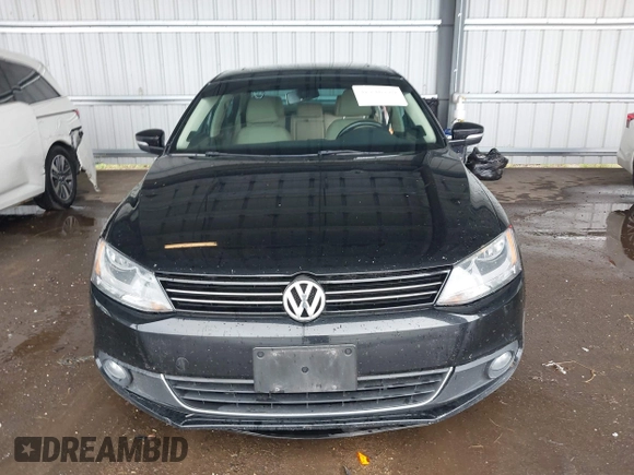 2012 Volkswagen Jetta TDI w/Premium & Nav with VIN 3VWLL7AJ8CM326549, listed as a IAAI auction lot 42748170 with 200,385 mi miles and . Bid and sale history available at DreamBid. Image 13.