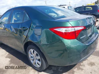 2015 Toyota Corolla L z VIN 5YFBURHE1FP331590, wystawiony jako IAAI lot #41827268 z przebiegiem 82 457 mil mil oraz . Historia ofert i sprzedaży dostępna na DreamBid. Obrazek 6.