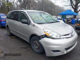 2008 Toyota Sienna CE z VIN 5TDZK23C88S196667, wystawiony jako IAAI lot #41965627 z przebiegiem 147 020 mil mil oraz . Historia ofert i sprzedaży dostępna na DreamBid. Obrazek 6.