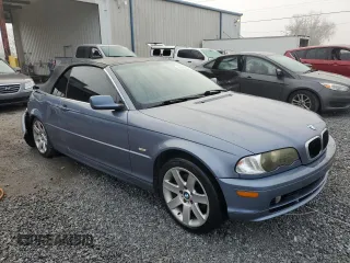2002 BMW 3 Series 325Ci with VIN WBABS33402PG88045, listed as a Copart auction lot 43386425 with 167,588 mi miles and Salvage Title. Bid and sale history available at carsss.com. Image 4.