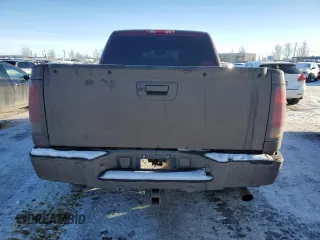 2013 GMC Sierra 1500 Denali z VIN 3GTP2XE27DG293506, wystawiony jako Copart lot #84682194 z przebiegiem 312 025 mil mil oraz Czysty tytuł • Clean title. Historia ofert i sprzedaży dostępna na DreamBid. Obrazek 6.