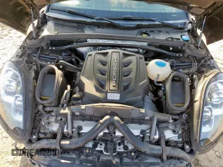 2018 Porsche Macan S with VIN WP1AB2A56JLB35650, listed as a Copart auction lot 57789255 with 59,025 mi miles and Salvage title. Bid and sale history available at DreamBid. Image 12.