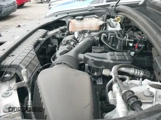 2023 Jeep Grand Cherokee Laredo z VIN 1C4RJJAG5P8843337, wystawiony jako IAAI lot #41735195 z przebiegiem 50 762 mil mil oraz . Historia ofert i sprzedaży dostępna na DreamBid. Obrazek 19.